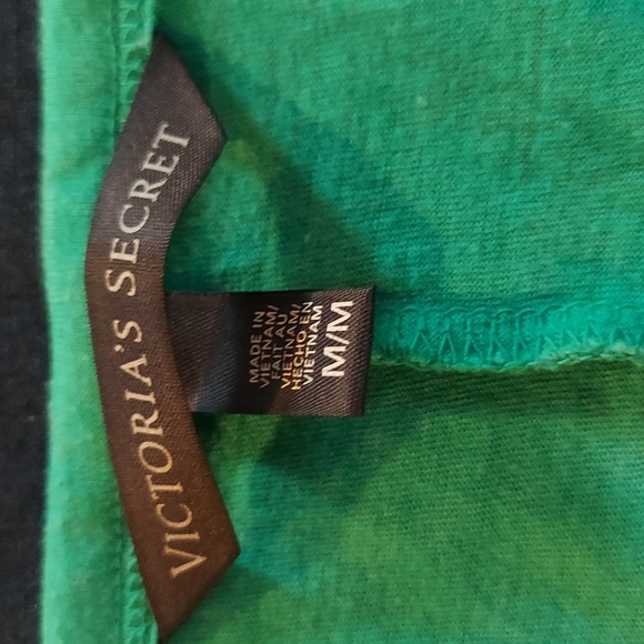 Victoria's Secret Green Long Sleeve - Picture 2 of 6